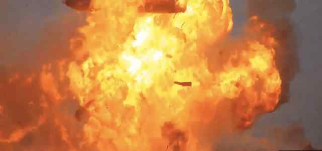 美媒：SpaceX“星际飞船”原型机着陆数分钟后爆炸 画面曝光！