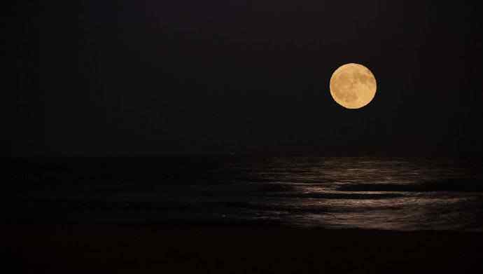 中秋最圆月出现在10月2日凌晨 到底有什么依据吗