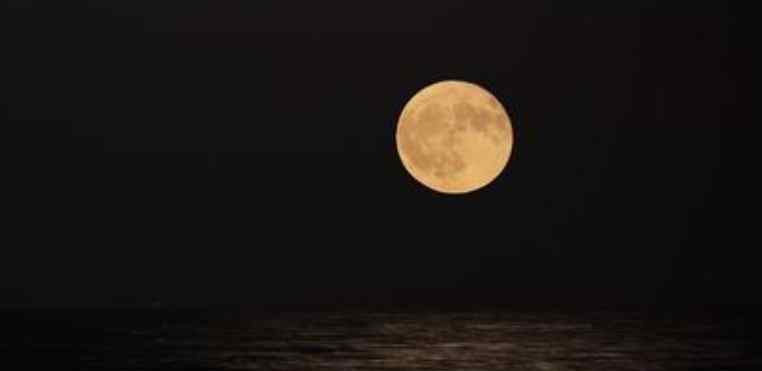 中秋最圆月出现在10月2日凌晨上热搜 圆月出现在什么时候