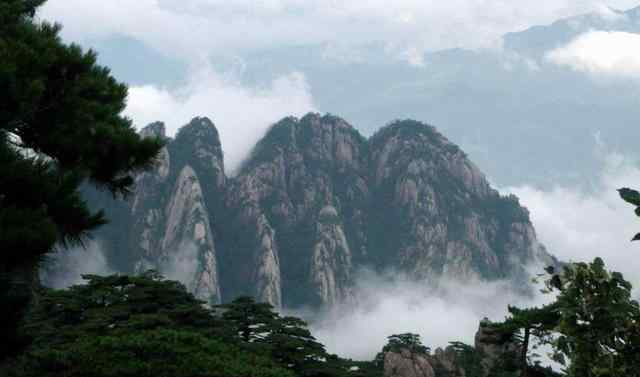 中国的三山五岳 中国的三山五岳中，五岳大家都知道，三山你知道是哪三座山吗？