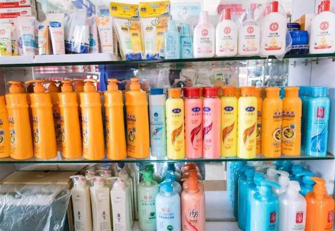 国产十大洗发水品牌 击败飘柔和沙宣！国产洗发水大牌正式崛起，一年狂销15个亿
