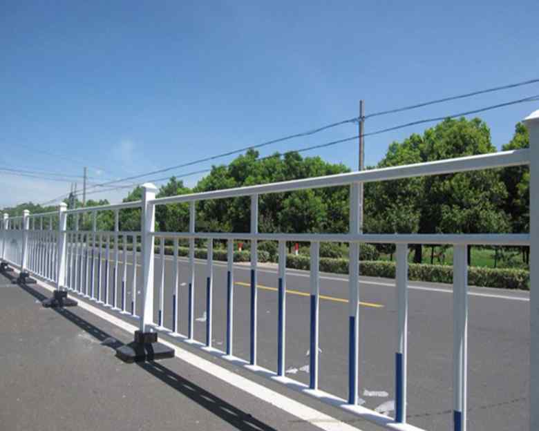 市政道路护栏 你知道市政护栏能起到什么作用吗?