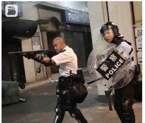 香港警员参加庆典 真相原来是这样！