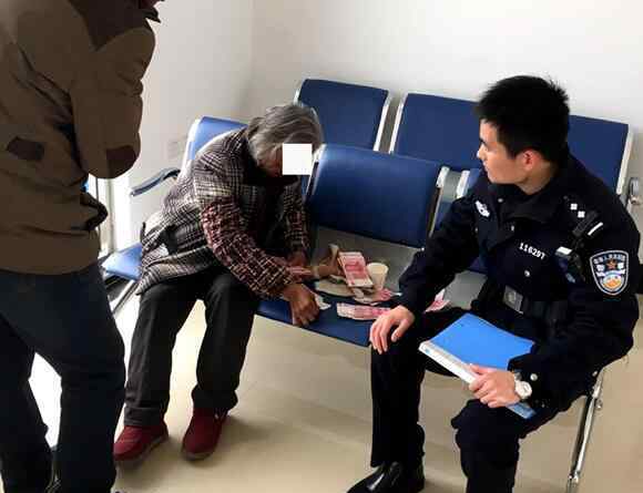 儿子约民警演戏 只为不让父母伤心