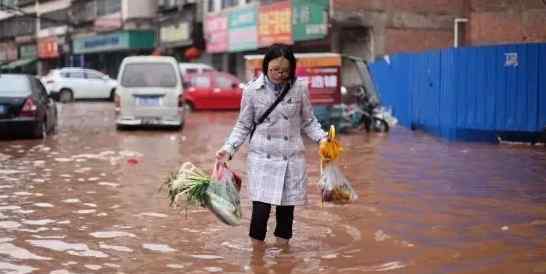 南方6省区大暴雨 到底什么情况呢？