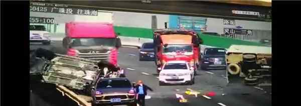 聚焦广澳高速交通事故！WEY VV7被撞下高桥乘客轻伤