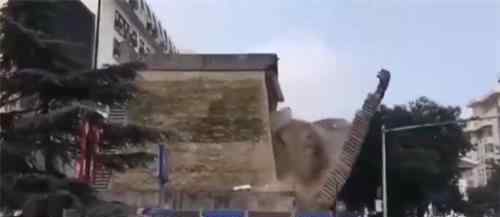官方通报西安明秦王府城墙坍塌 坍塌现场伤亡情况如何