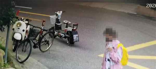 上海10岁少女花3800元打车千里见网友 监控视频曝光惊人一幕