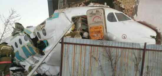 哈萨克飞机坠毁 机上有100人，已有14人死亡，详情是