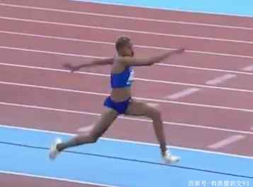 罗哈斯一跳15米43, 刷新世界纪录，她是怎么跳出来的？ 罗哈斯