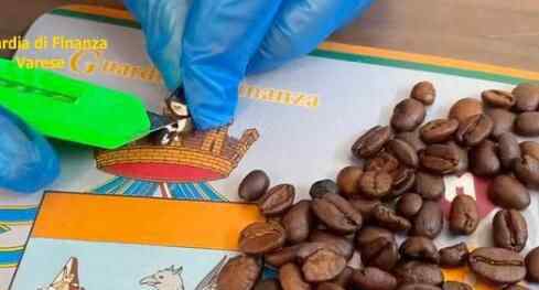 意大利警方截获咖啡豆藏毒包裹 回顾事情经过
