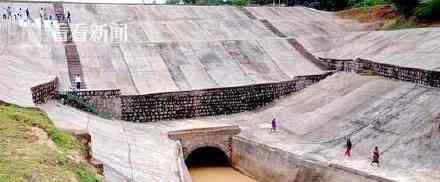 印度大坝启用1天不到就塌 大坝竟然建了42年坍塌原因是