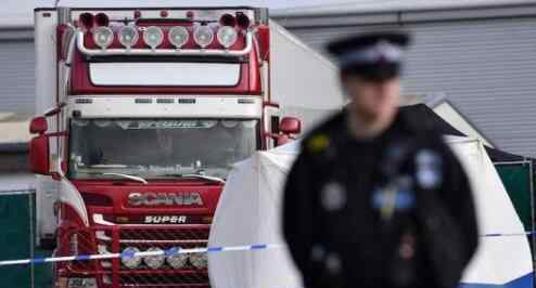 英国货车司机承认帮移民偷渡 司机面临39项过失杀人罪