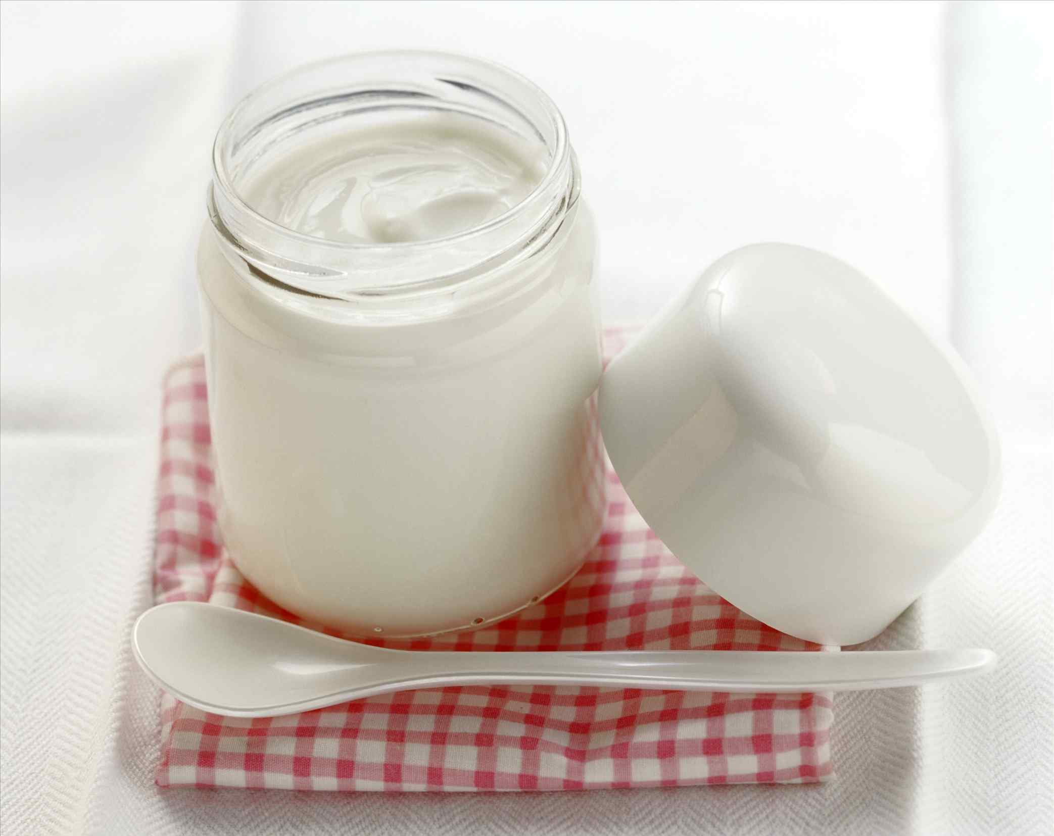 喝中药能喝牛奶吗 在喝完中药后可以喝酸奶吗？