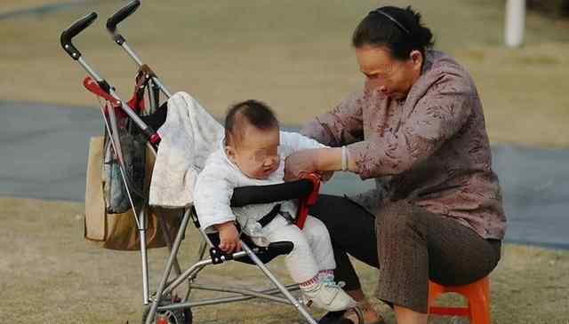 孩子最晚多大会说话 说话晚的孩子有福气吗？娃迟迟不愿张口，跟家长的4个习惯有关