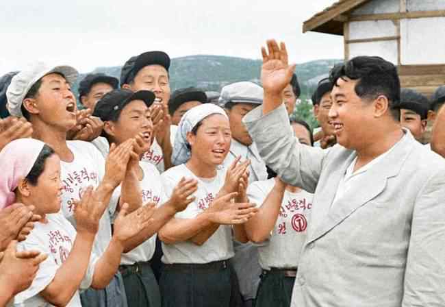 朝鲜纪念金日成同志诞辰109周年 还原事发经过及背后原因！