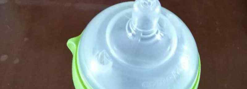 塑料奶瓶可以用开水煮吗