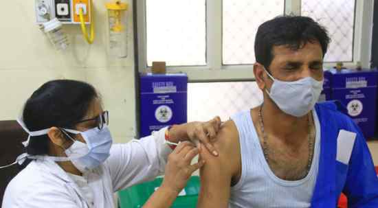 印度一家医院320剂新冠疫苗被盗院方懵了 具体是啥情况?