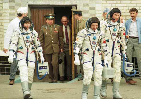 史上最悲惨太空宇航员克里卡廖夫 国家消失无法回地球滞留311天