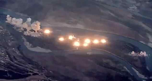 美军地毯式轰炸伊拉克小岛 扔40吨炸弹 出动F-15和F-35战机