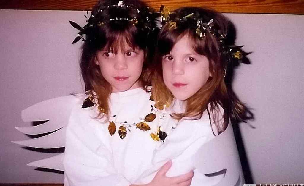 杰奎琳和詹妮弗：美双胞胎姐妹一起变性