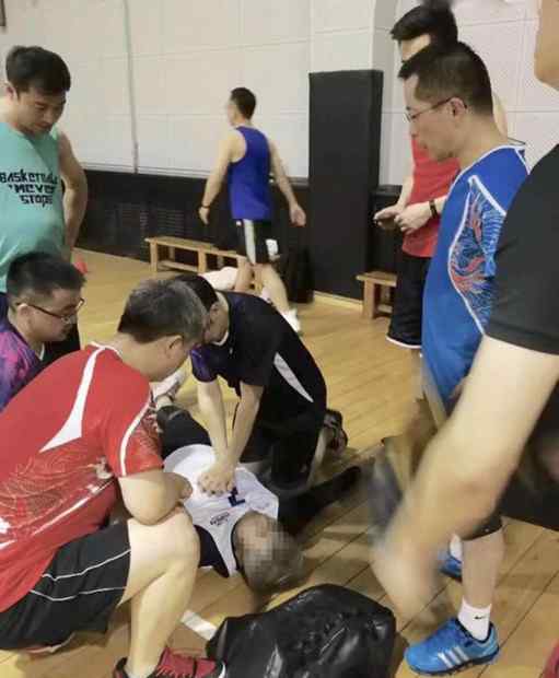 东单体育馆 北京东单体育馆中年男子猝死  协和医生出手了！