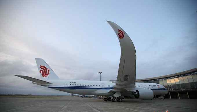 ca1557 空客A350客机今日首航北京飞上海，内部豪华众多“黑科技”