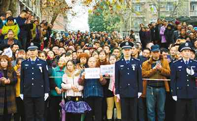 重庆刘彦新闻 “刘彦英雄，一路走好”