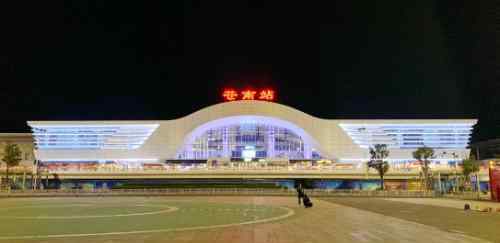 平潭新闻网 1月20日起，温州首通福建平潭高铁，一路直达“荧光蓝海”！