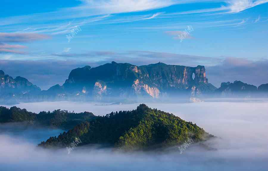 天门山鬼谷洞 2016天门山最新航拍大片：最传奇最天门