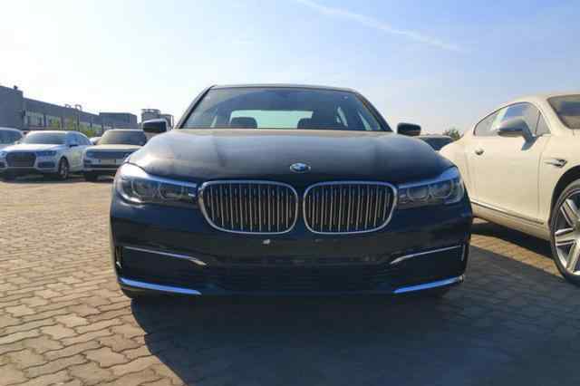 bmw760li 路上经常见宝马730Li，却很少见宝马760Li，为什么？