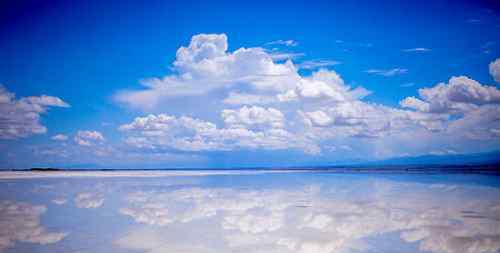 茶卡盐湖图片 “天空之境”茶卡盐湖  这个秋天 遇见最美的自己