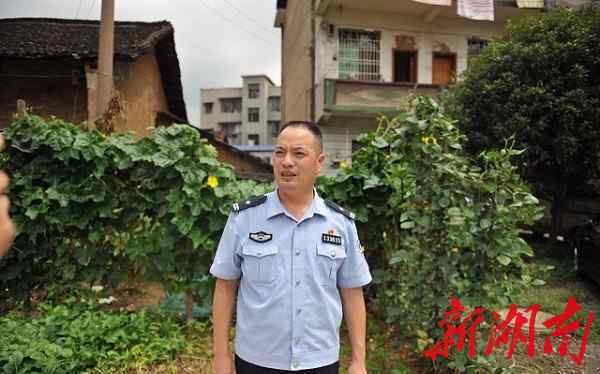 娄底民警换人质 现场丨以身试险换人质 娄底民警黄其焕的惊魂5小时