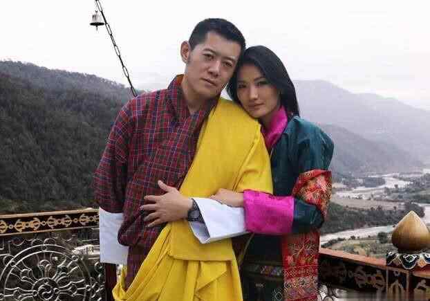 不丹国王和王后真实 不丹29岁王后不容易！国王曾废除三宫只宠她一人，有新欢后变了样