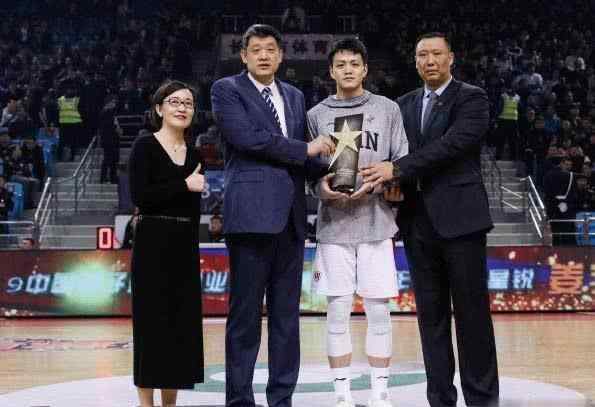 邵天罡 吉林省校园篮球发达，为什么吉林队却实力一般？