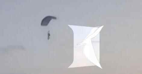 滑翔伞空中相撞 为什么相撞？