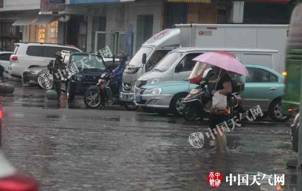 黑龙江大暴雨 暴雨龙卷风突袭黑龙江 明天局地将有大暴雨