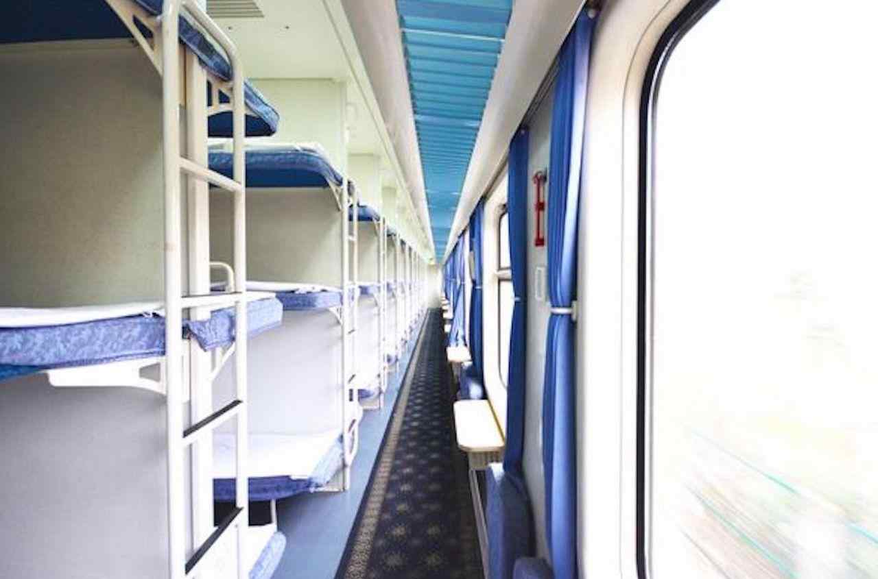 60岁以上旅客优先安排下铺 2021年春运火车票开售