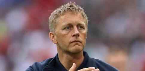 冰岛主教练离任 为什么离任？