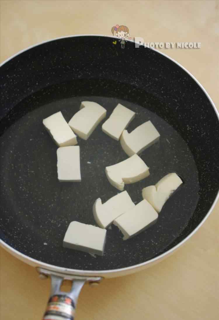 豆腐丸子的家常做法 耐心铸就的时蔬烩麦香豆腐丸子的简单做法 耐心铸就的时蔬烩麦香豆腐丸子做法和材料