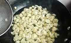 花菜的家常做法 香菇烧花菜的做法 香菇烧花菜做法及配料