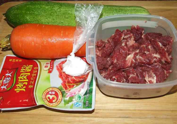 老黄瓜怎么做好吃 酱爆牛肉片配方 酱爆牛肉片做法和材料