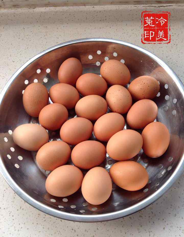 流油咸鸡蛋的腌制方法 腌流油咸鸡蛋的家常做法 腌流油咸鸡蛋怎么做有营养