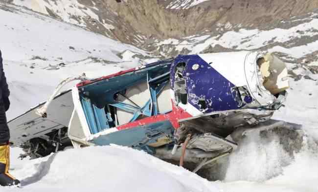 尼泊尔发现15年前坠毁的直升机残骸 具体是啥情况?