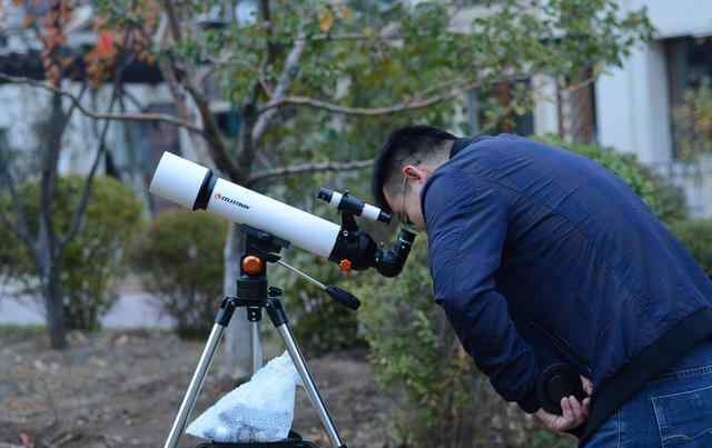 星特朗天文望远镜 送给孩子们一片可供仰望的星空！——星特朗天文望远镜SCTW70