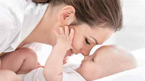 婴儿口臭是什么原因引起的 宝宝口臭是由于什么原因所导致的呢？