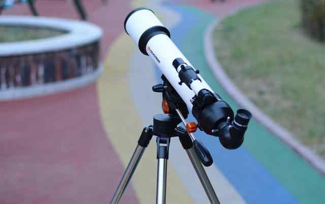 星特朗天文望远镜 送给孩子们一片可供仰望的星空！——星特朗天文望远镜SCTW70