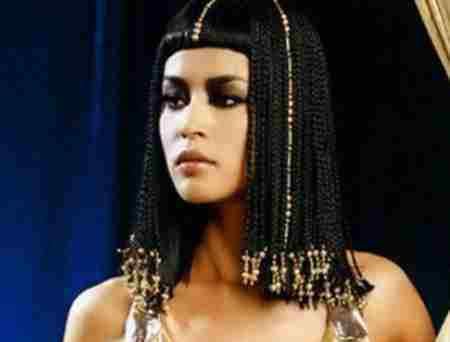 佩特拉死的样子 埃及艳后死亡之谜 是自杀还是被人谋杀