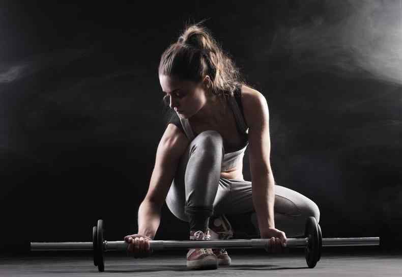 初学者锻炼腰部柔韧性 初学者必须知道4种健身技巧，最后一种你可能不知道