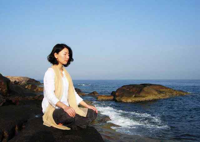 冥想训练 冥想训练最简单的方法，冥想和发呆有什么区别？
